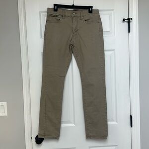 121® Heritage Slim Straight Leg Pants
Lucky Brand 30/32